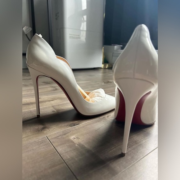 White Louboutin brand new size EU 39 - Picture 2 of 8